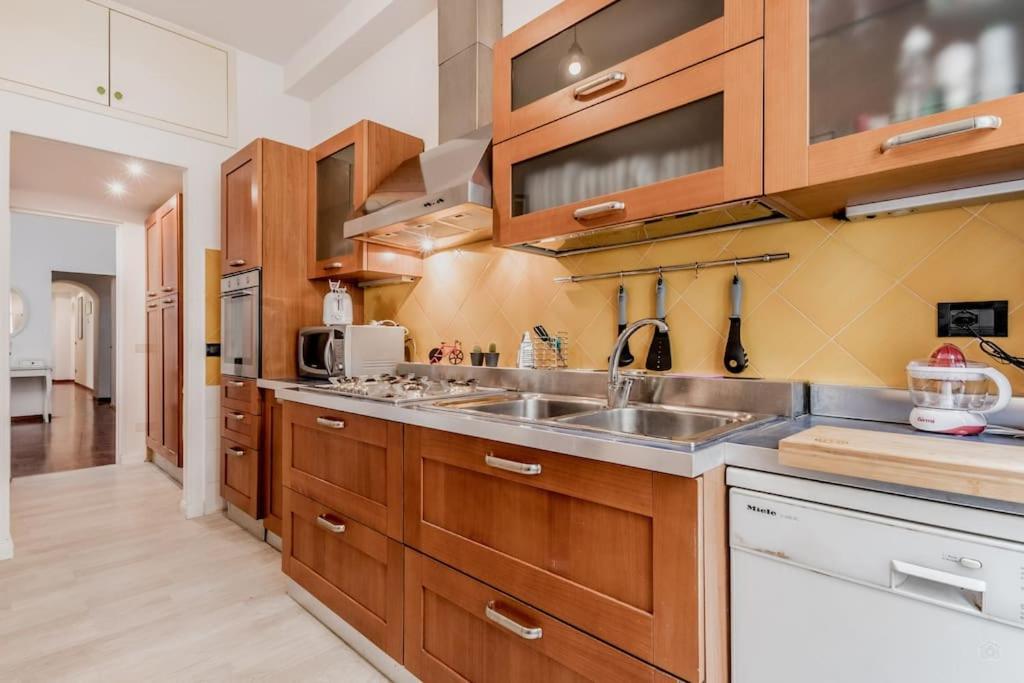 Casa Del Borgo Elegant 200 M From The Vatican 8/pax Rom