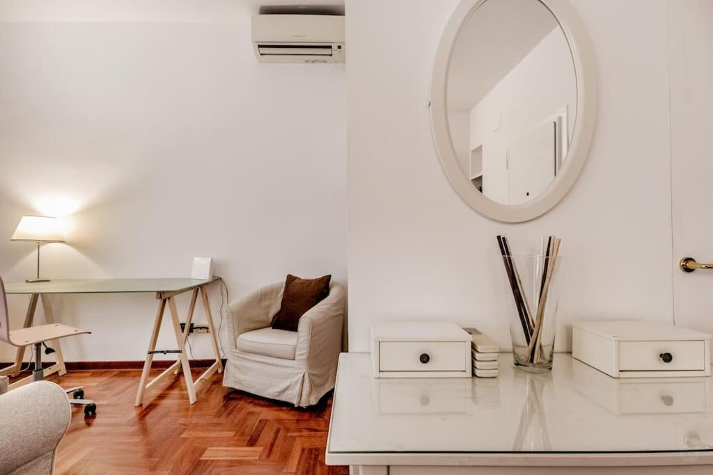 Casa Del Borgo Elegant 200 M From The Vatican 8/pax Lejlighed